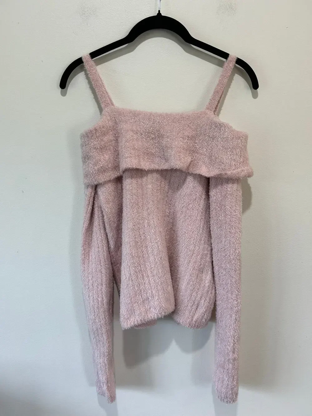 Abercrombie Kids pink sweater top size 15/16 off the shoulder fleece